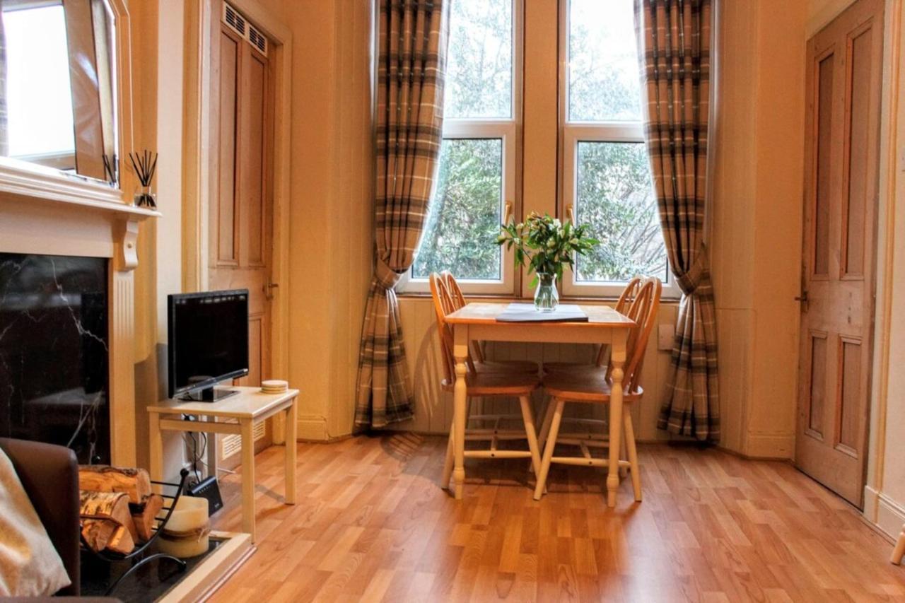 Cosy And Modern Apartment In Central Edinburgh Exterior photo